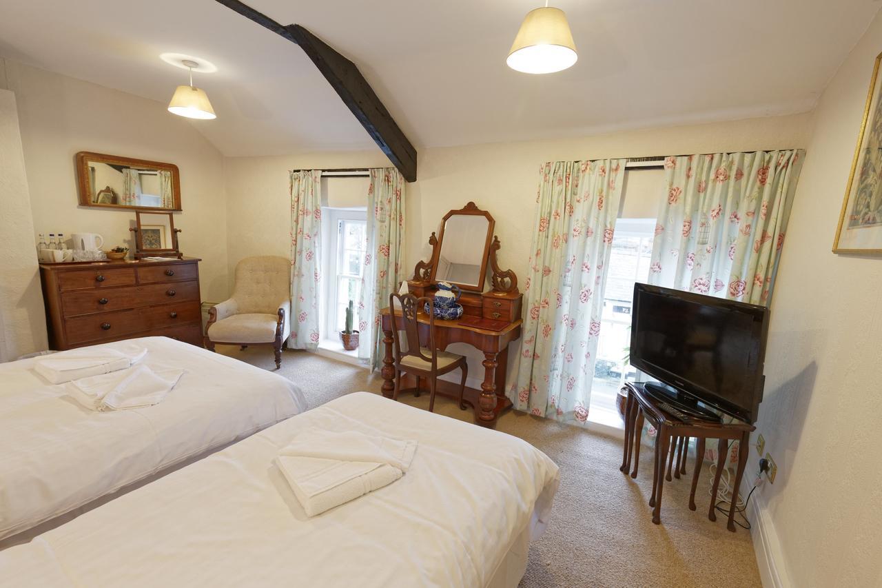 Rams Head Inn Dolton Extérieur photo
