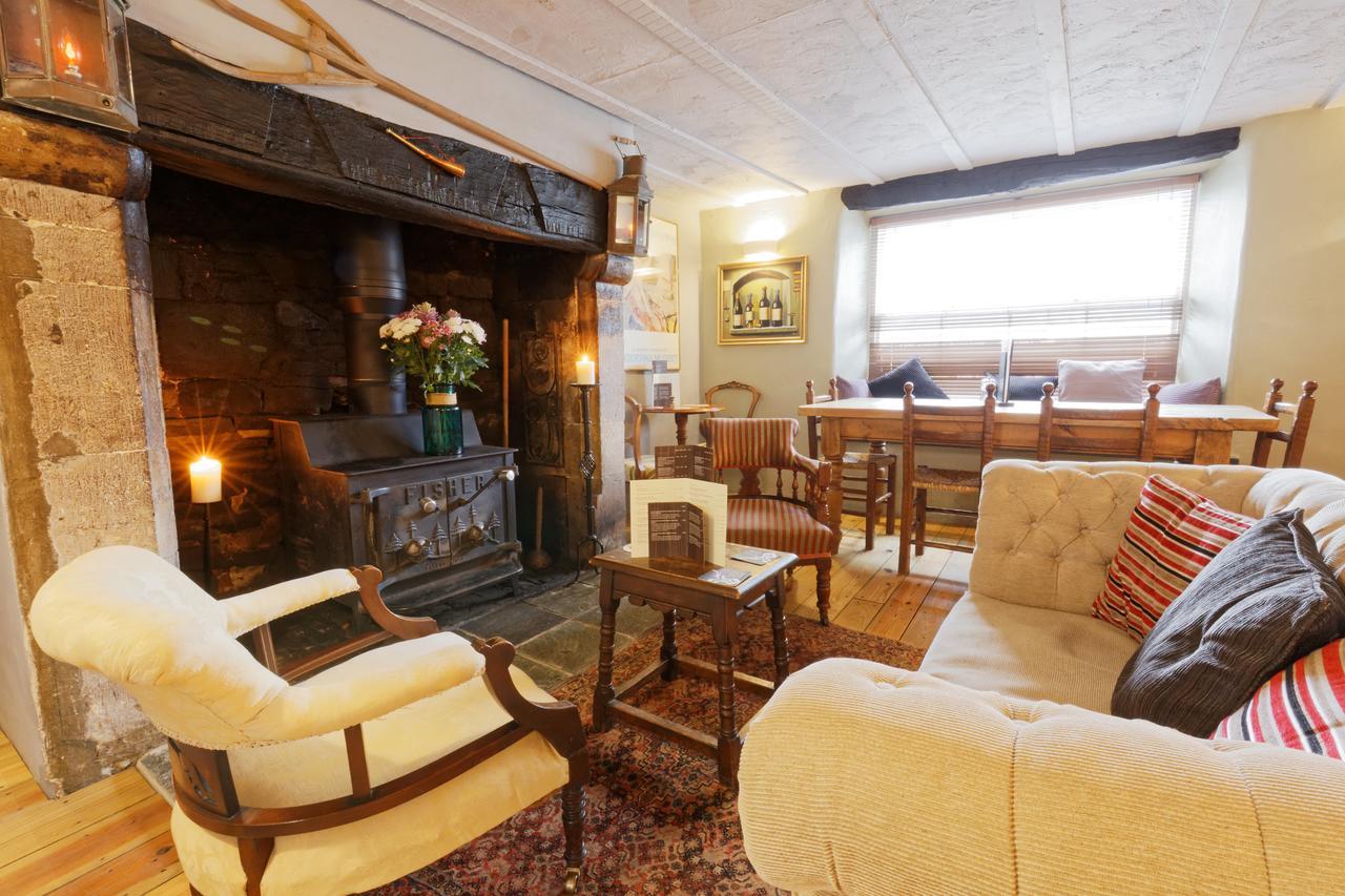 Rams Head Inn Dolton Extérieur photo
